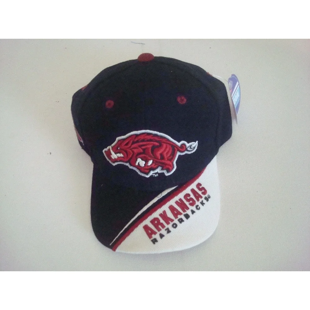 KIDS--- ARKANSAS RAZORBACKS   00S Y2K HAT‎ CAP VINTAGE DEADSTOCK C4